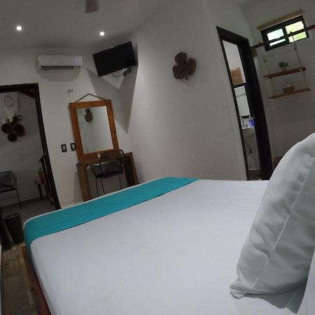 Hotel Y Beach Club Casa Mia Xulha -Bacalar Xul-Ha ภายนอก รูปภาพ
